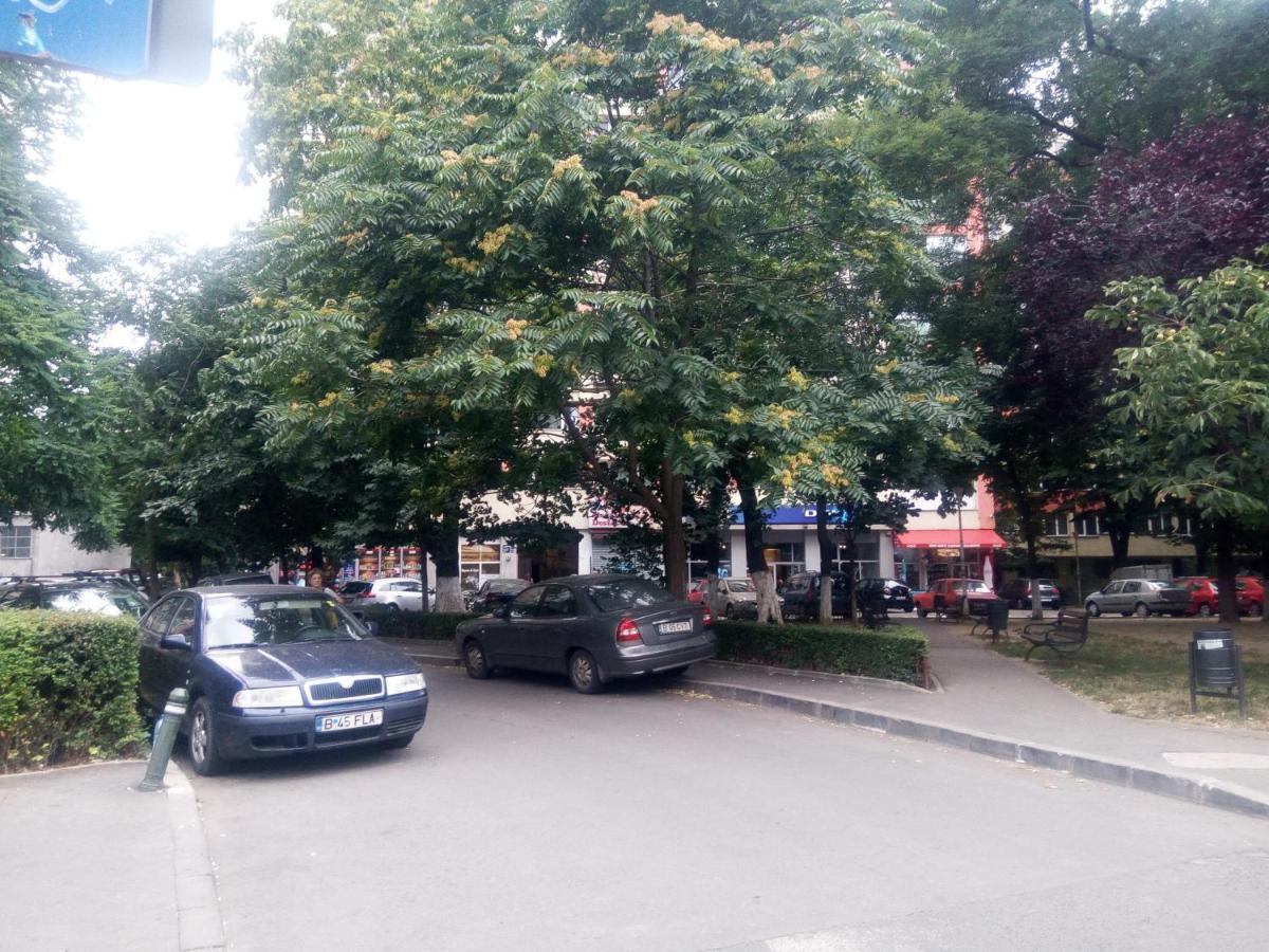 Apartament Anca Boekarest Buitenkant foto
